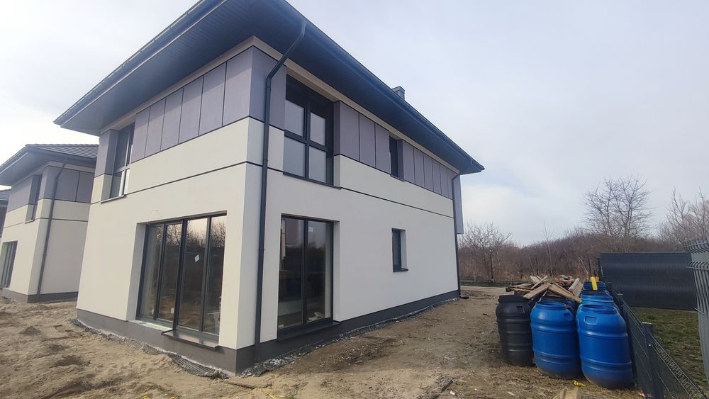 Elewacje, ocieplanie poddasza wełna mineralną, gips karton.