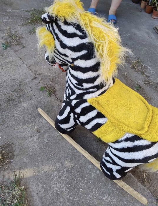 Лошадка качалка б/у