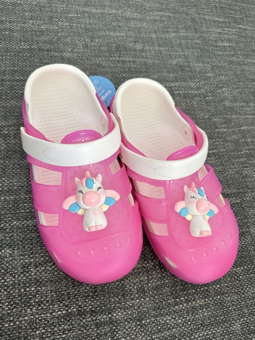 Силіконові крокси Іспанія