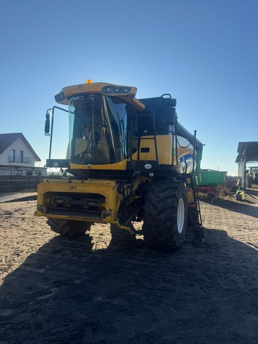 New Holland CX 6080  Kombajn zbożowy New Holland CX 6080