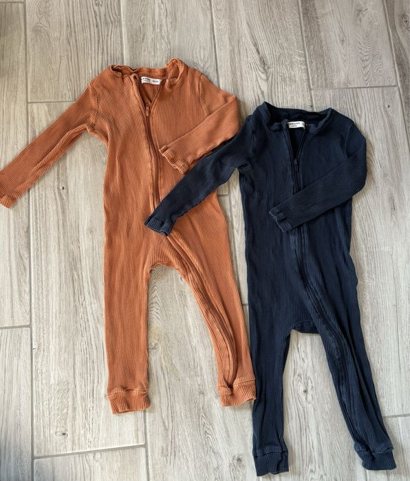 Zestaw 2 prążkowane body rozciagliwe na zamek 92