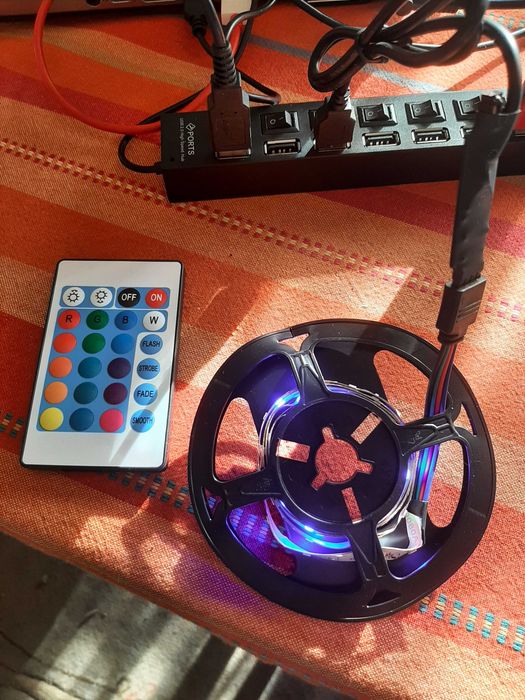Tira de 60 led's ( 1 metro + comando )