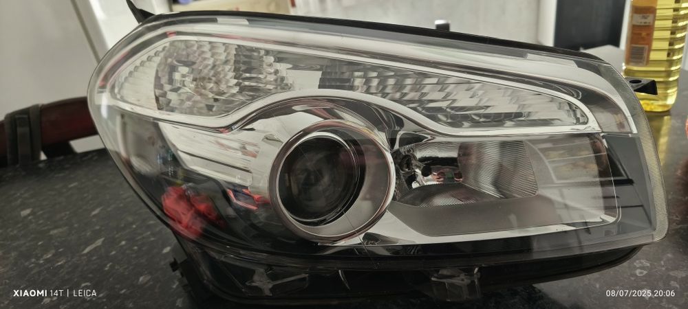 Nissan Qasqai lado direito