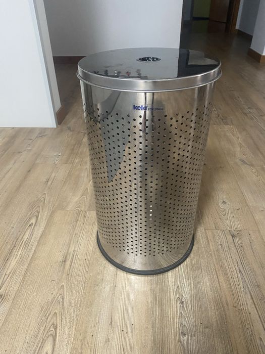 Cesto de roupa como novo