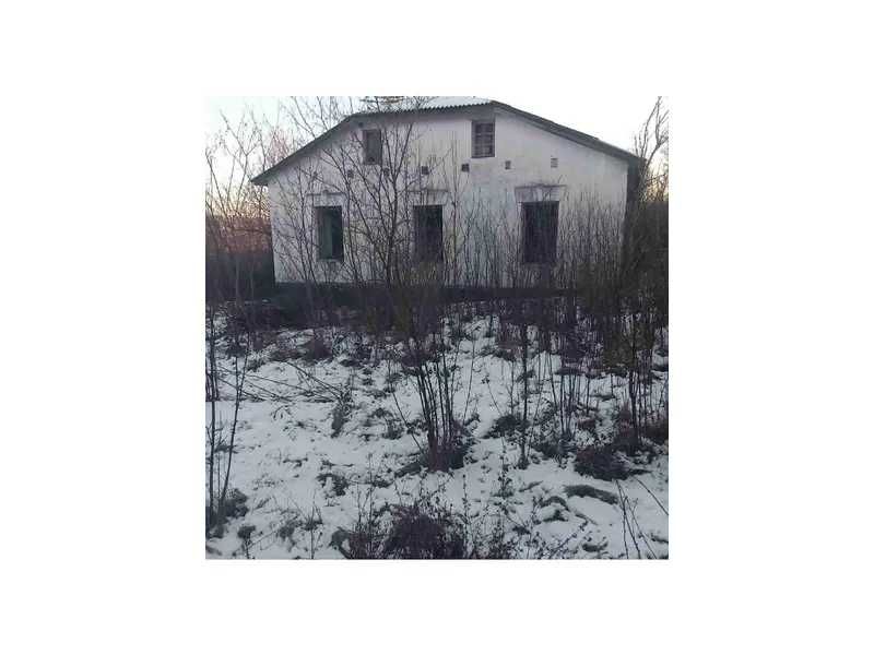 ПРОДАЖ - Нежитлова будівля, площею 200,9 кв. м. с. Лучинець