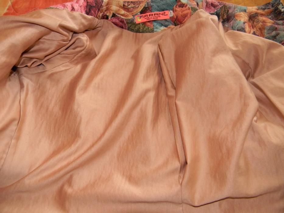 Жіноче пальто, пальто для дівчини.