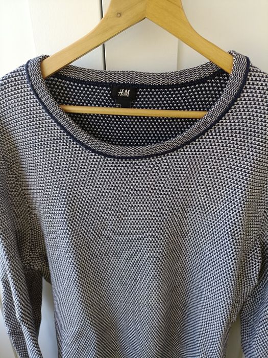 sweatshirt usado mas em bom estado.
Ja nao uso por isso esta a venda