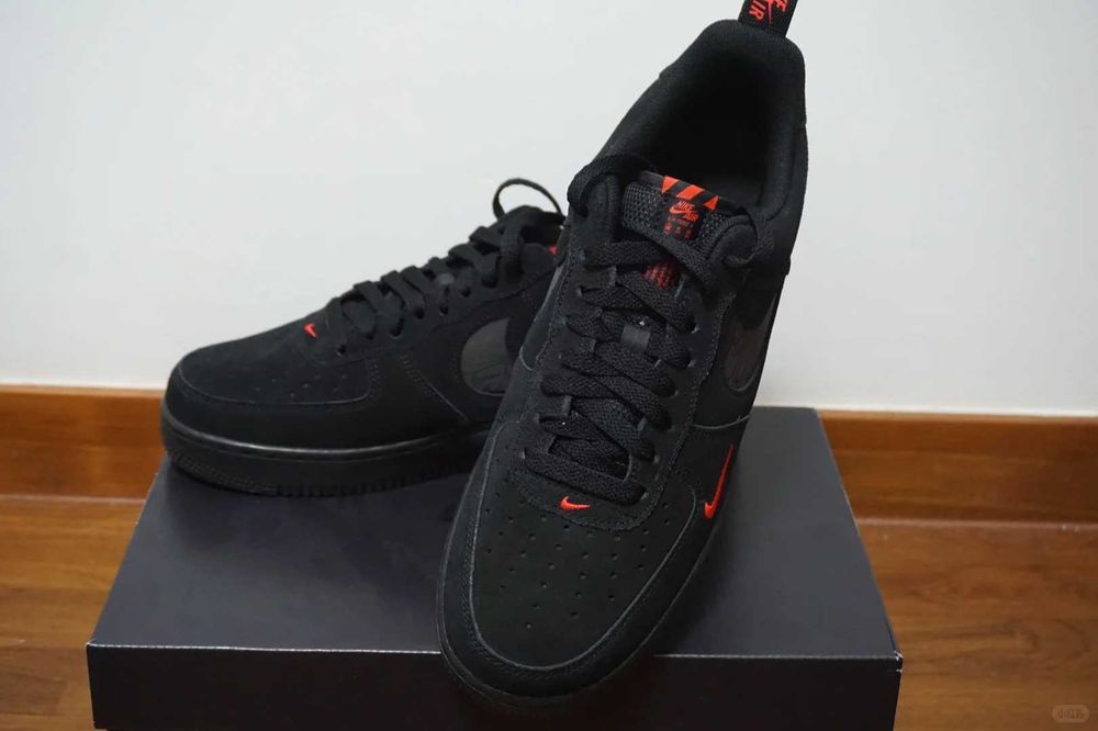 Air_ Force_ 1 Low_ '07 Black R.42