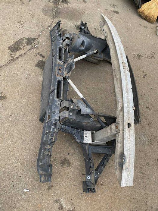 Передня панель BMW X3, E83