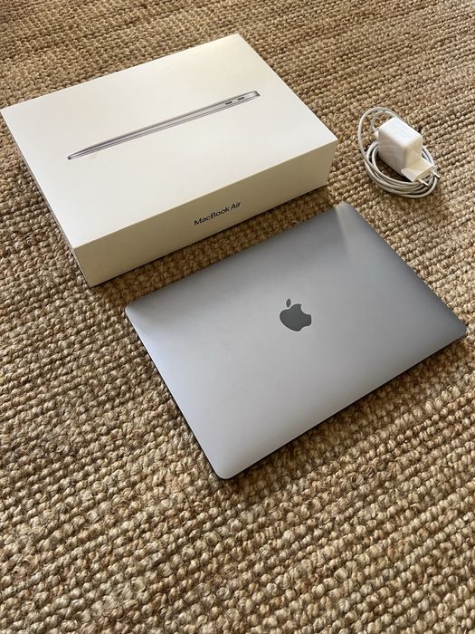 MacBook Air 13” M1 / 8GB RAM / 256GB SSD / Space Grey
