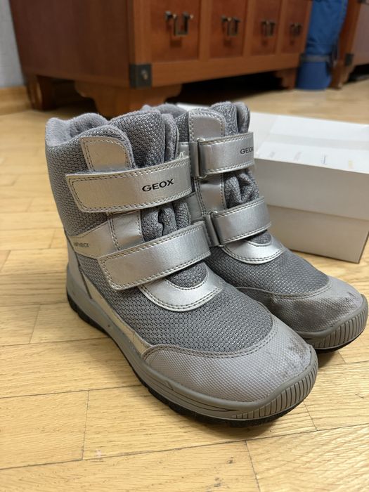 Зимові черевики Geox чоботи для дівчинки 34