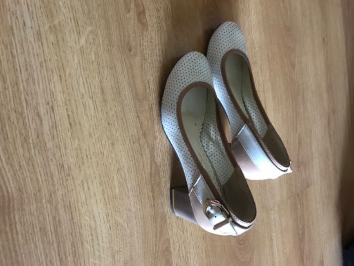 Skórzane czółenka roz. 37