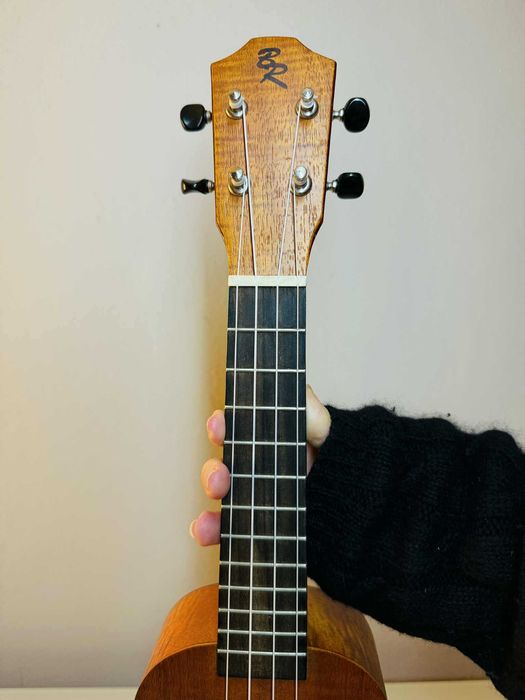 Ukulele sopranowe Baton Rouge V4-S Sun