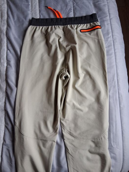 Calça fato treino Under Armour