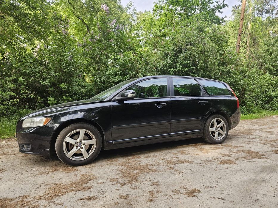 Volvo V50