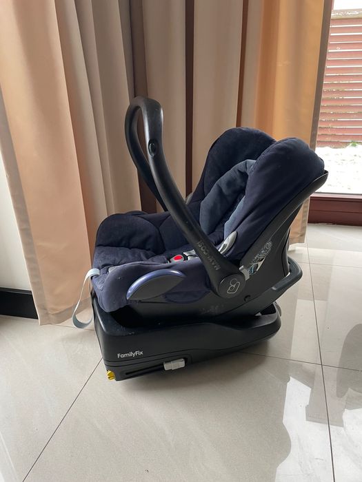 Fotelik nosidełko z bazą Maxi Cosi cabriofix 0-13 kg