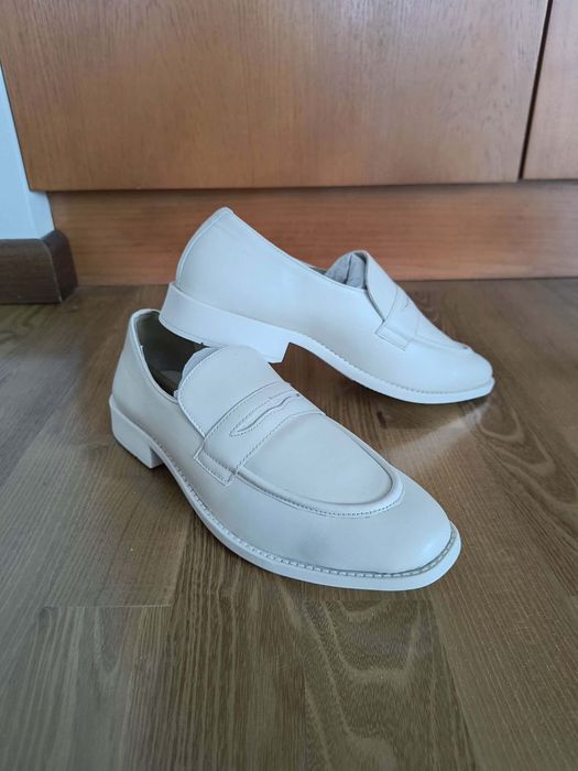 Buty mokasyny kremowe Bonprix r. 42