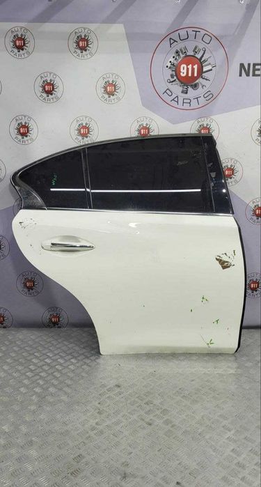 Двері задні праві на Infiniti Q50