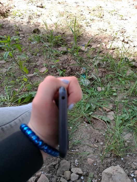 Телефон у хорошому состоянії