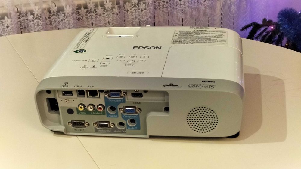 Projektor EPSON - bardzo dobry stan