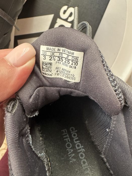 Кросівки дитячі adidas р35