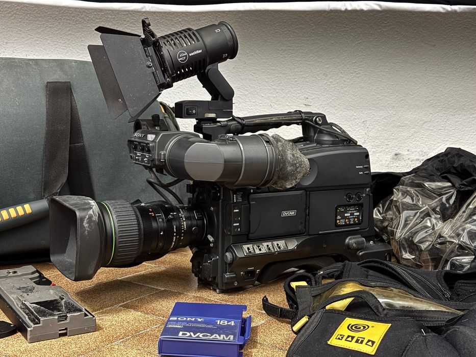 Câmera Sony DSR-400P