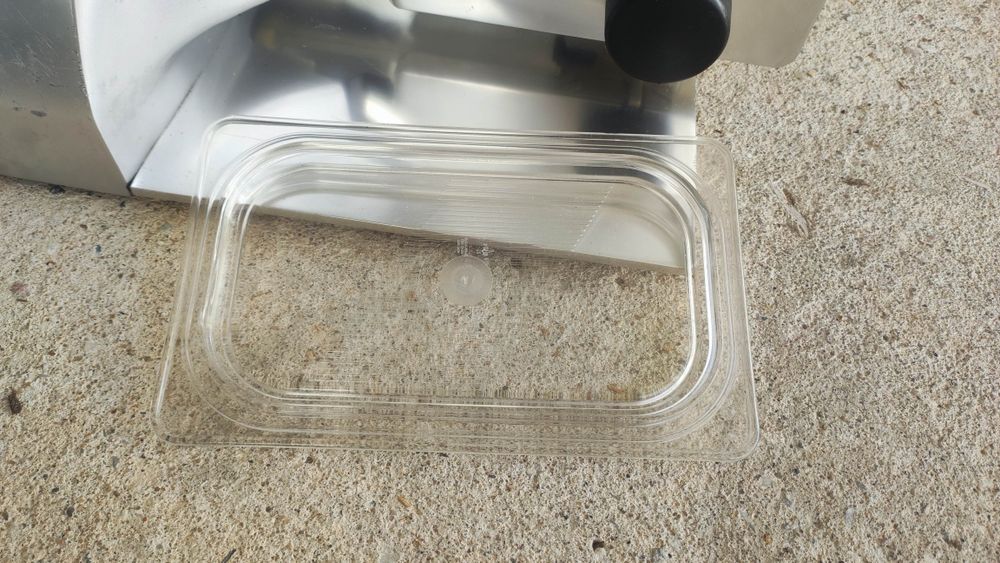 Fiambreira inox em bom estado