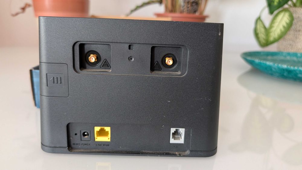 Router Huawei B310s-22 (MEO)