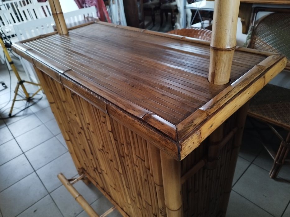 piękny barek bar recepcja rattanowa Vintage