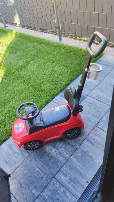 Jeździk auto dla malucha