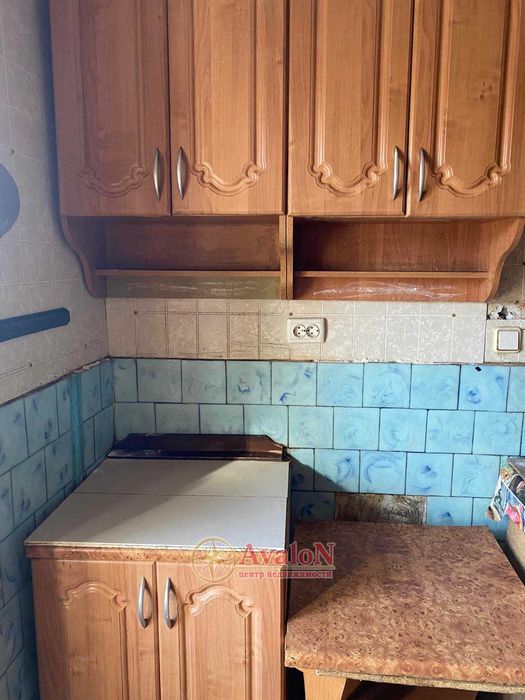 Продам комнату в коммунальной квартире. Ремонт. 8500 у.е.