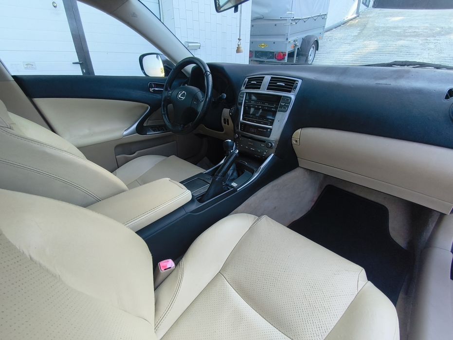Lexus IS 220 — fotografia 10