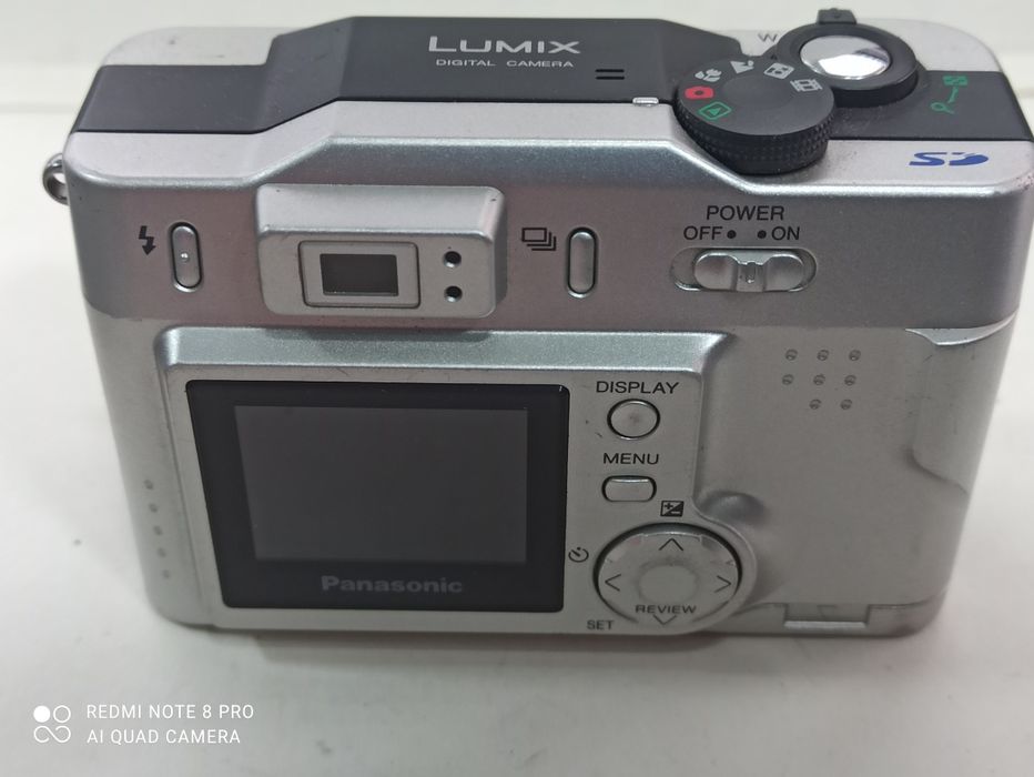 Фотоаппарат Panasonic DMC-LC20  (Canon )