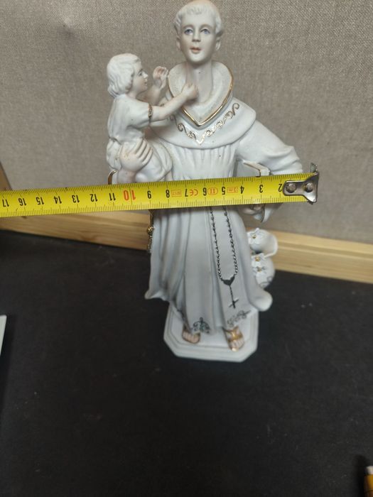 Estatueta Santo António com Menino Jesus Porcelana
Bela peça decorativ
