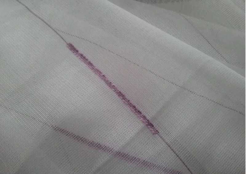 Biała w prążki wrzos (fiolet) wys.300 x160 cm firanka siateczka