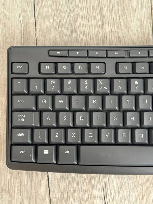 Комплект (клавіатура, миша) Logitech MK295 Wireless Combo Black NL