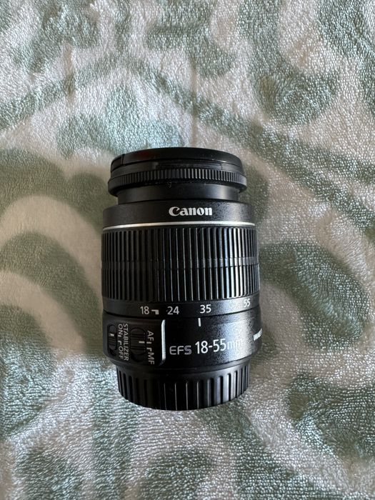 Objectiva Canon EF-S 18-55mm