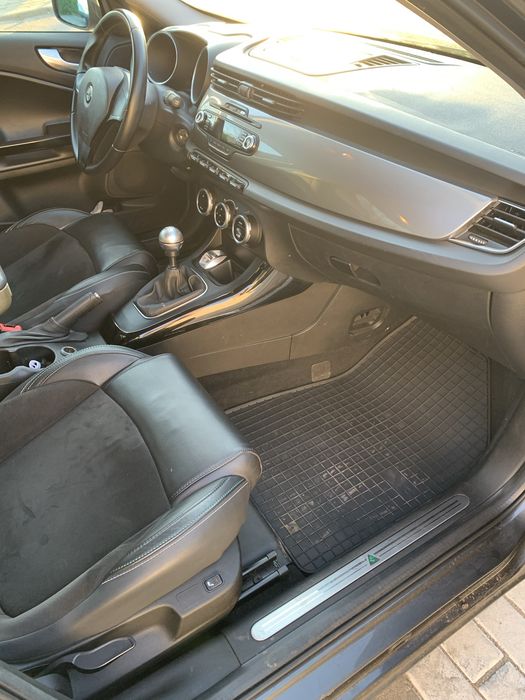 Alfa Romeo Giulietta OC na caly rok 1.4 turbo pakiet QV Line T-jet lpg