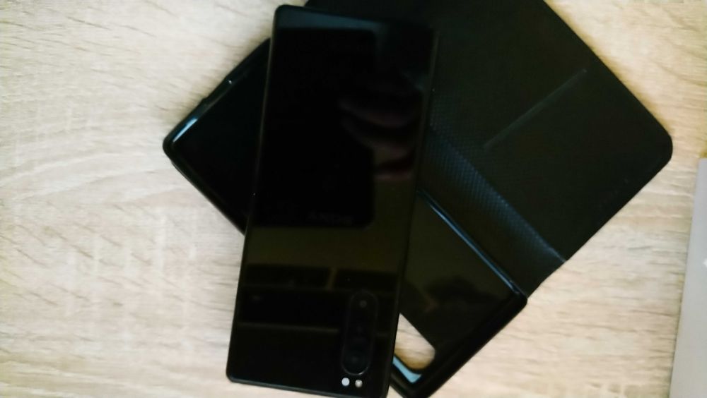 Sony Xperia 5     6/128 GB