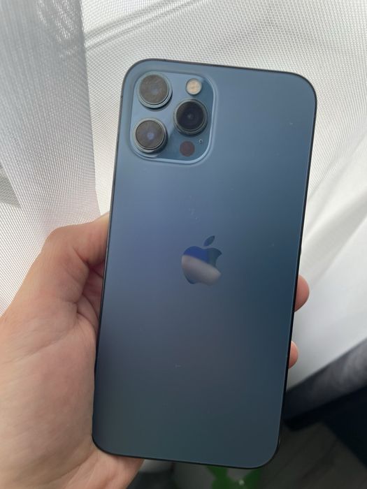 Продам iPhone 12Pro Max 128