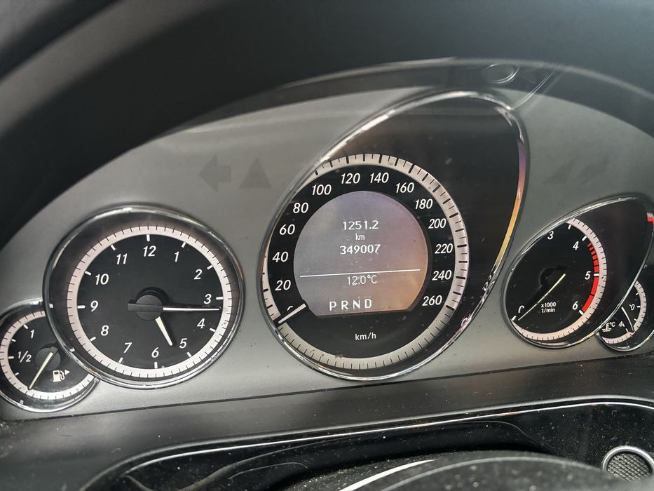 Mercedes E-Klasa 2010r.