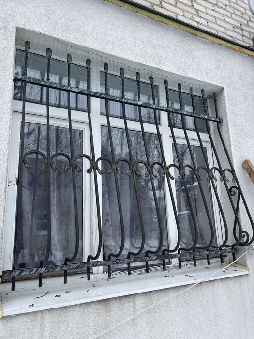 Решітки комплект 4 шт ковані ТЕРМІНОВО