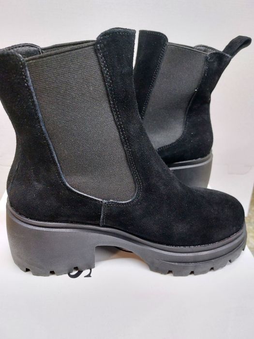 Ботинки зимние женские