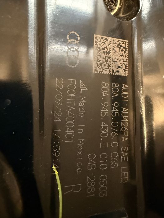 audi Q5 - szyba tył, lampa prawa tył, klapa tył, elementy zderzak tył,  80A, s-line kolor LY9T