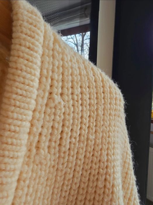Sweter wełniany handmade 42 ciepły kremowy