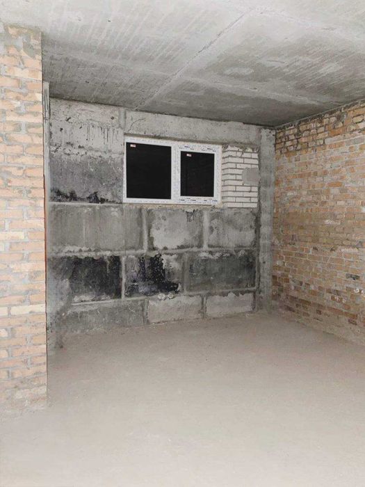 Продам нежитлове приміщення.Жк 7-я/ Сім'я.с.Щасливе.Офіс.Магазин.