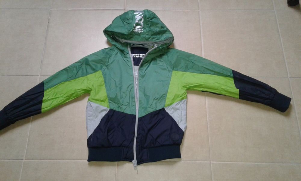 Kurtka wiatrówka next 122/128