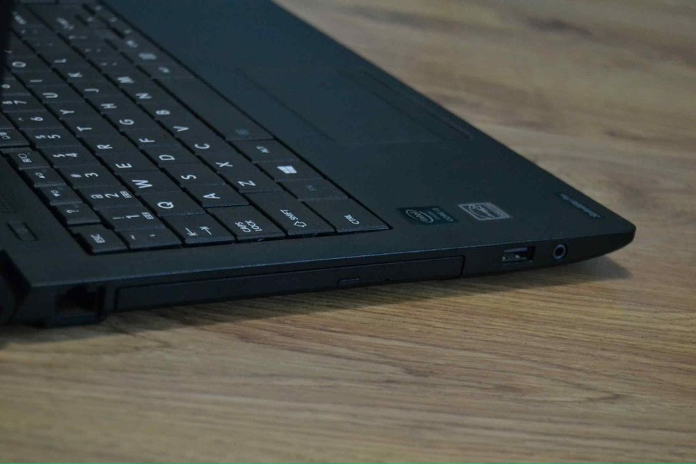 Laptop Toshiba Satellite Pro R50