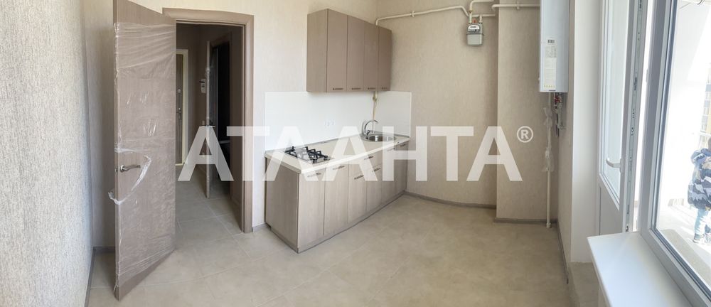 Продам нову 1-кімнатну квартиру з капремонтом у ЖК 7 Небо!