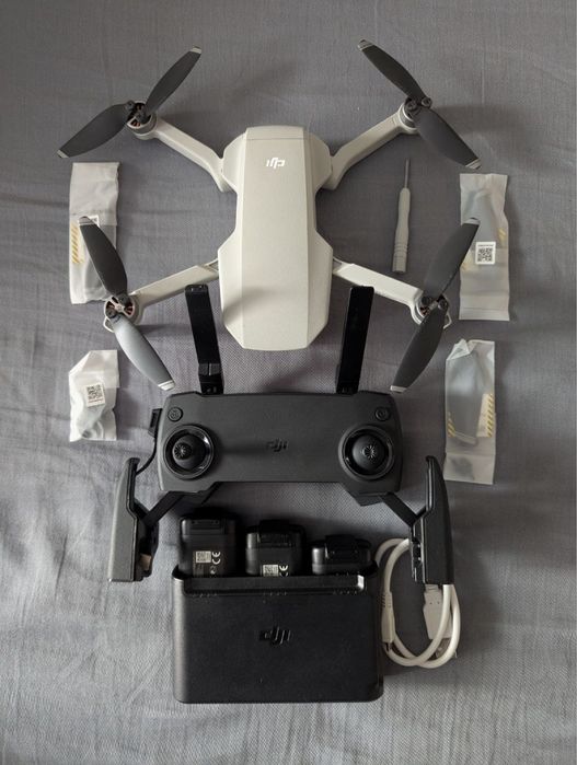 Квадрокоптер DJI Mavic Mini Fly More Combo (CP.MA.00000124.01)
